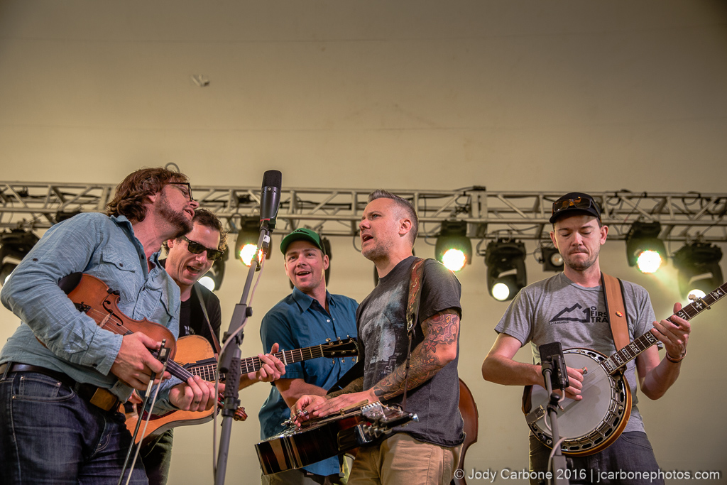 Jeremy Garrett's Garrettgrass with The Infamous Stringdusters and guests The Festy Experience 2016