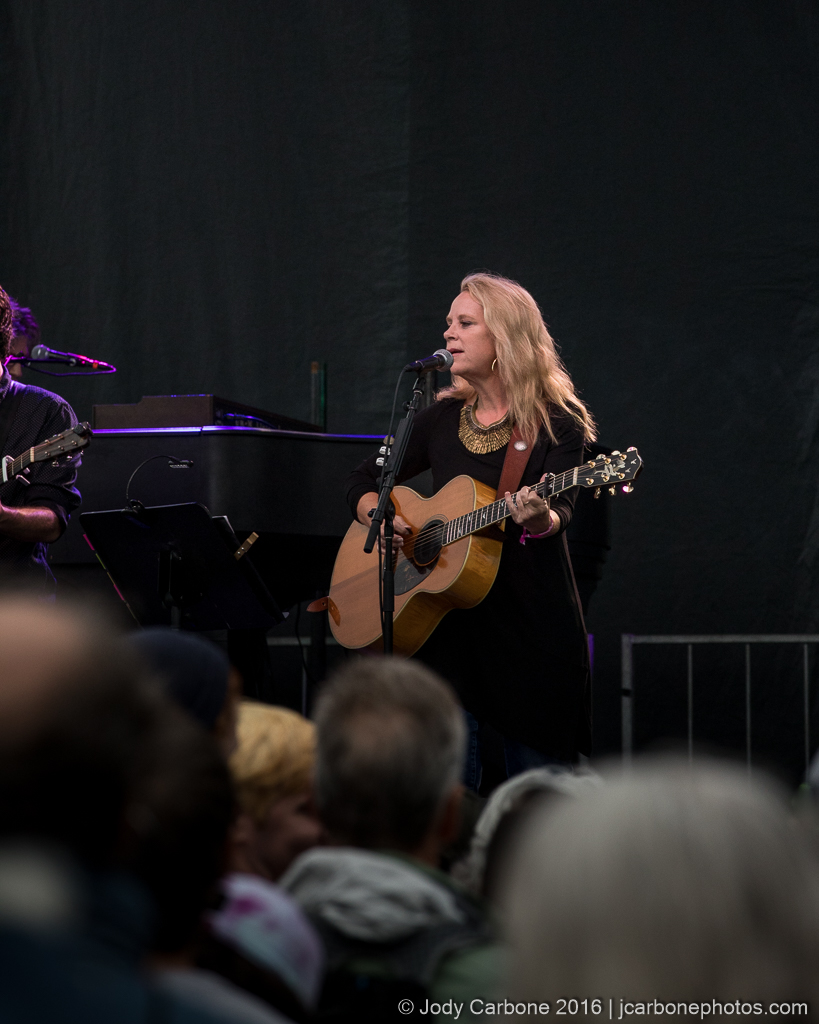Mary Chapin Carpenter The Festy Experience 2016