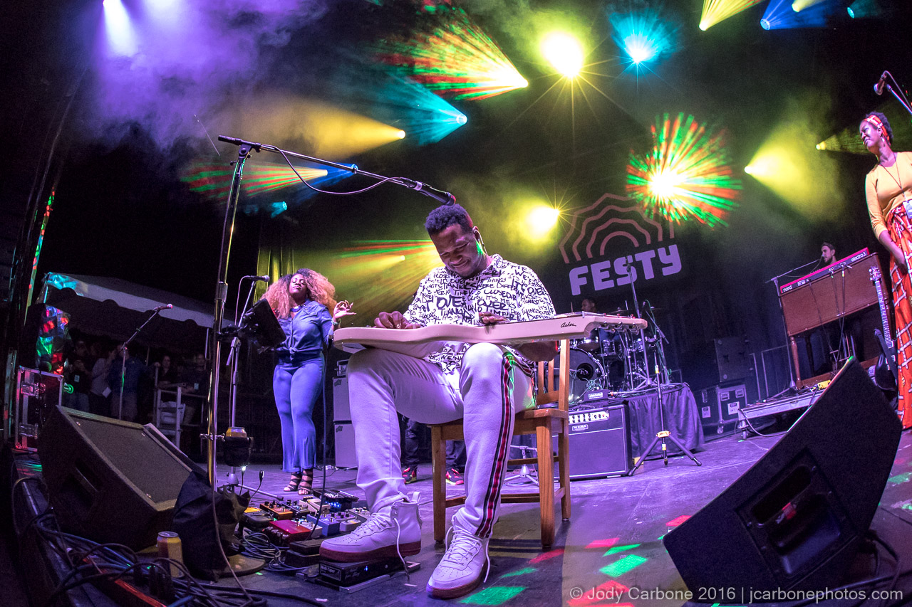 Robert Randolph playing lap steel guitar at The Festy